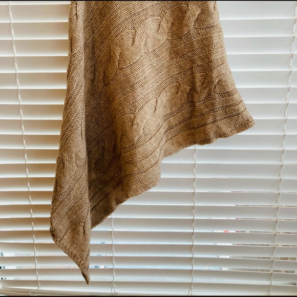 Brandy Melville Wool Poncho Shawl - Picture 2 of 6